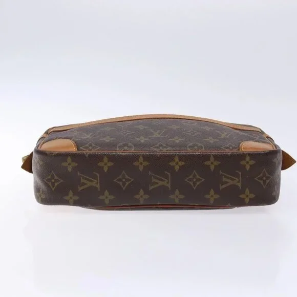 LOUIS VUITTON Monogram Compiegne 28 Clutch Bag - Picture 4 of 16
